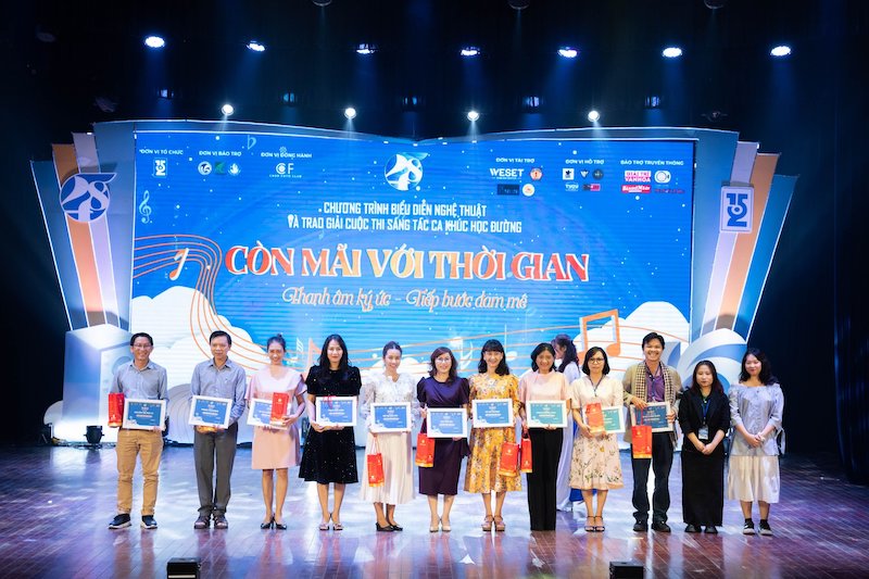 “Còn mãi với thời gian” – Vang mãi những giai điệu đẹp về Thầy Trò