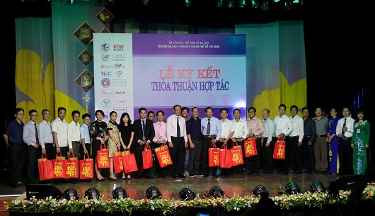 Trường Đại học văn hóa TP.HCM ký thỏa thuận hợp tác với 15 đơn vị trong những ngày đầu năm 2019 