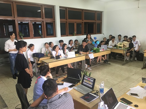 Buổi thi kết thúc học phần Văn hóa gia đình: kiến thức và cảm xúc